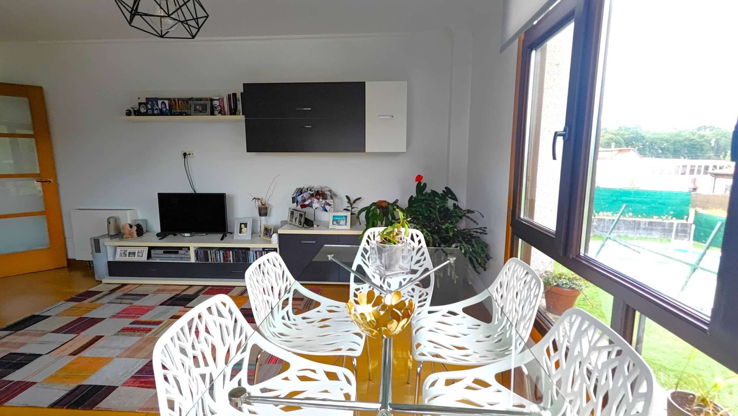 Casa para entrar a vivir con jardín y piscina en Luou, Teo - Imaxe 12