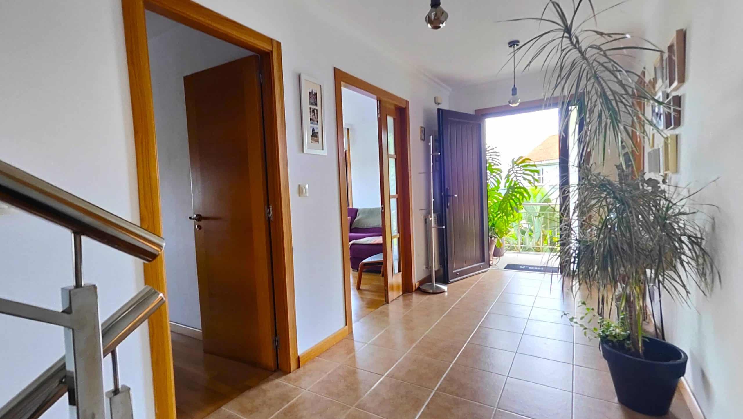Casa para entrar a vivir con jardín y piscina en Luou, Teo - Imaxe 27
