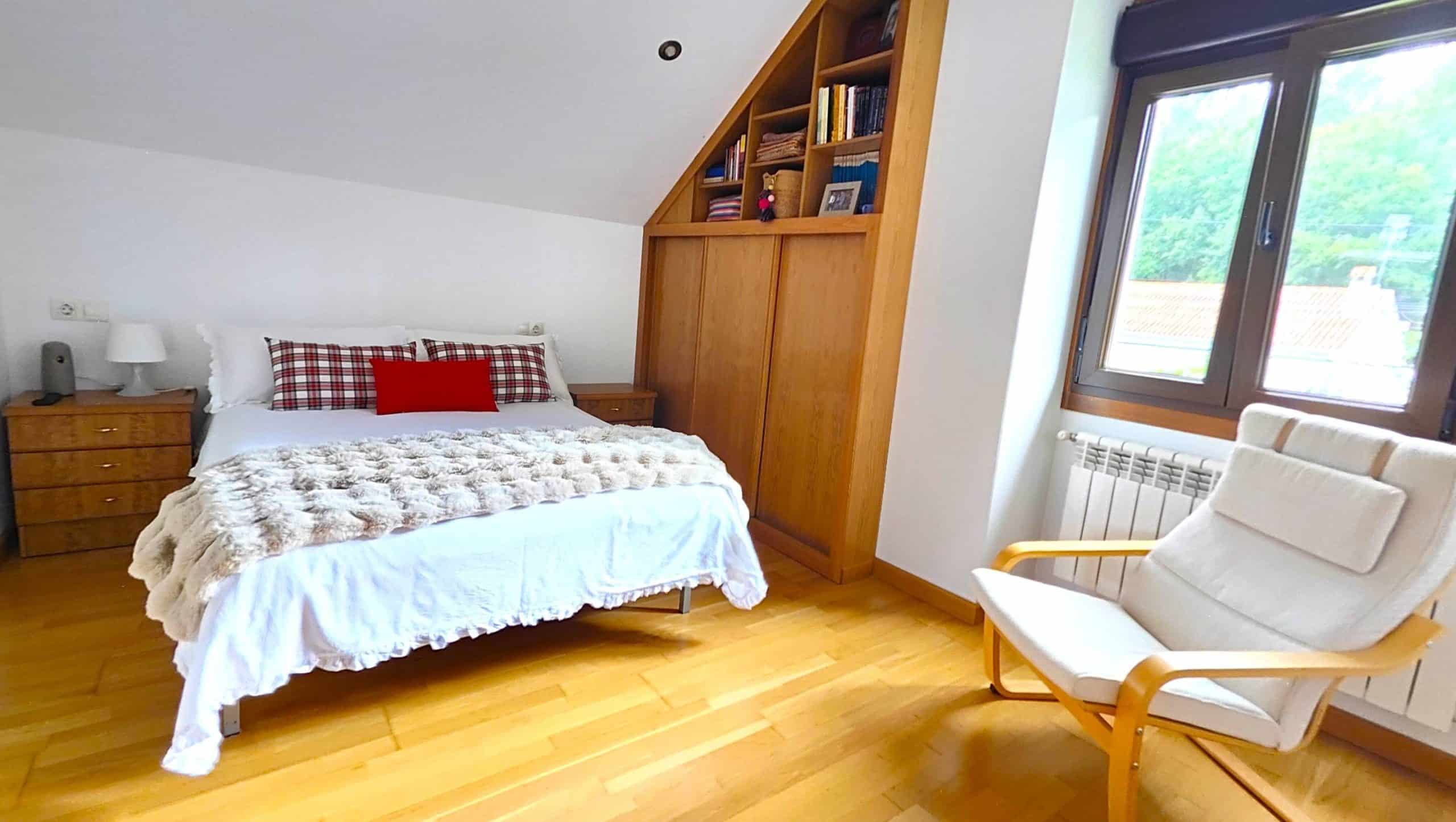 Casa para entrar a vivir con jardín y piscina en Luou, Teo - Imaxe 31