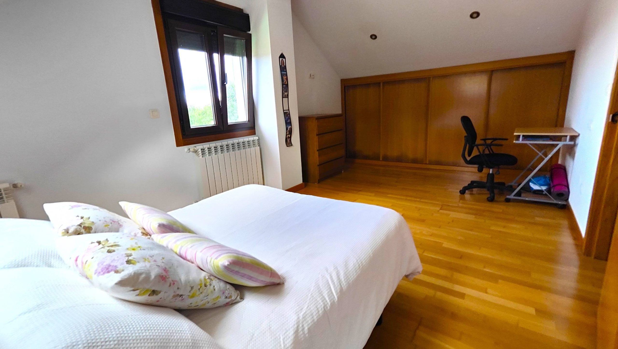 Casa para entrar a vivir con jardín y piscina en Luou, Teo - Imaxe 43
