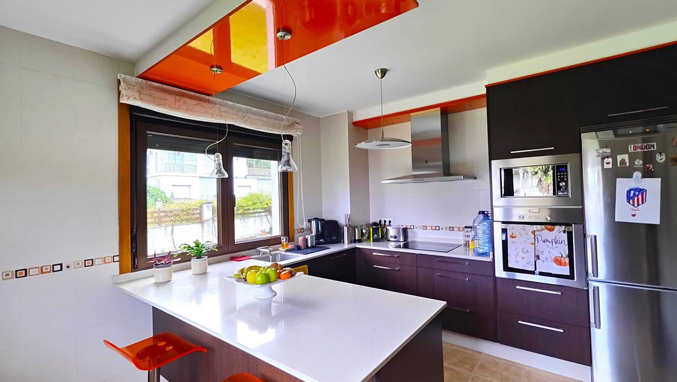Casa para entrar a vivir con jardín y piscina en Luou, Teo - Imaxe 7